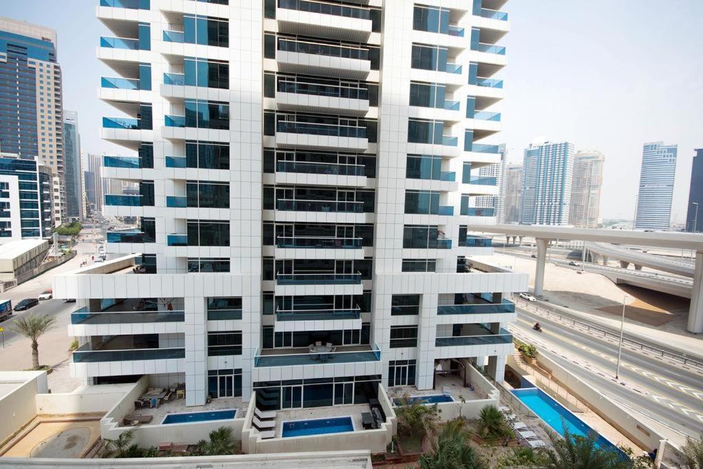 Signature Holiday Homes- Manchester Tower 1 Bedroom Apartment,Dubai Marina 외부 사진